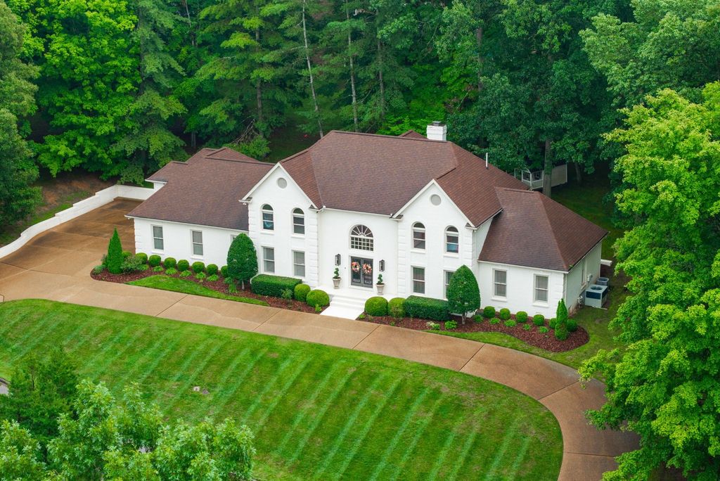 815 River Run, Clarksville