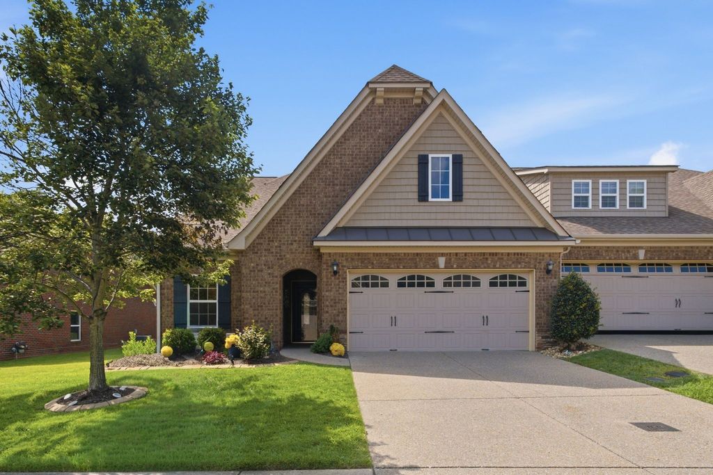 473 Stonegate Dr, Lebanon