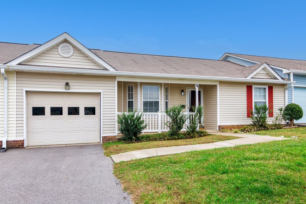 77 Rolling Meadows Dr, Goodlettsville