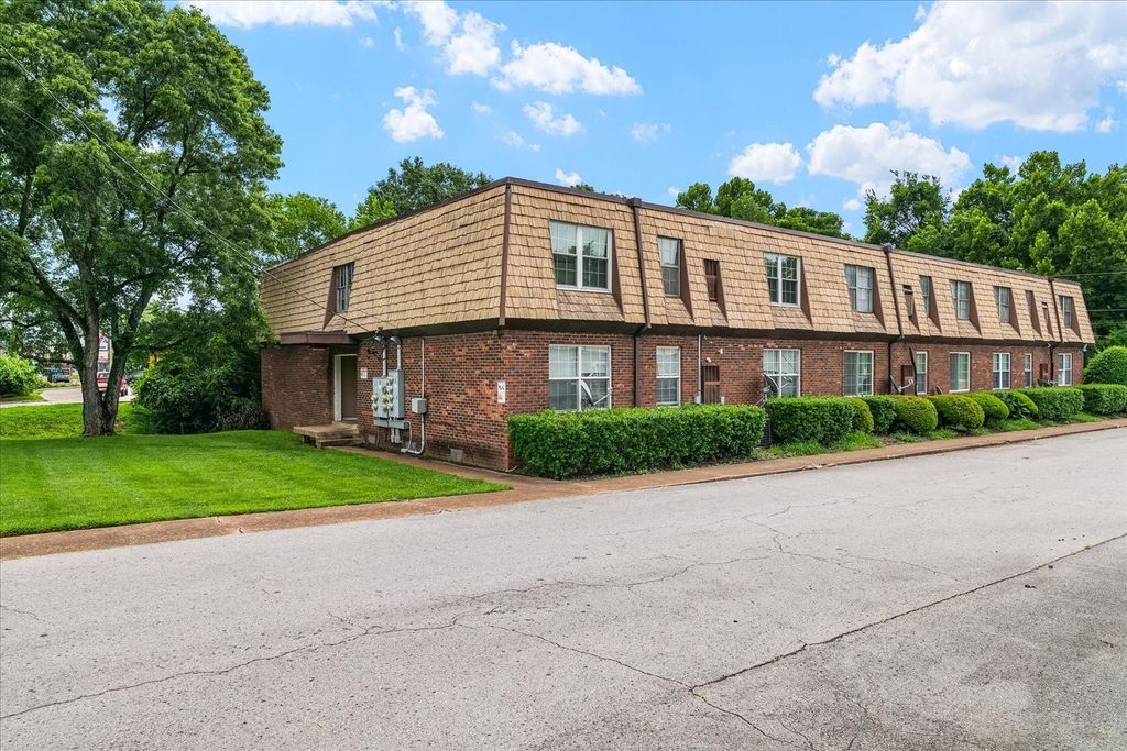 441 Harding Pl H7, Nashville