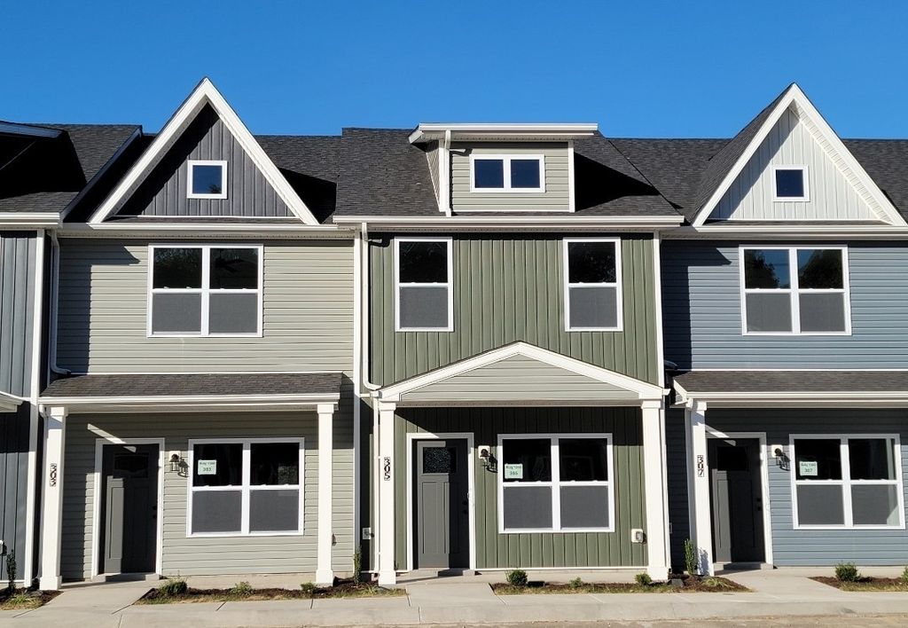 305 Front Ridge Circle, Clarksville