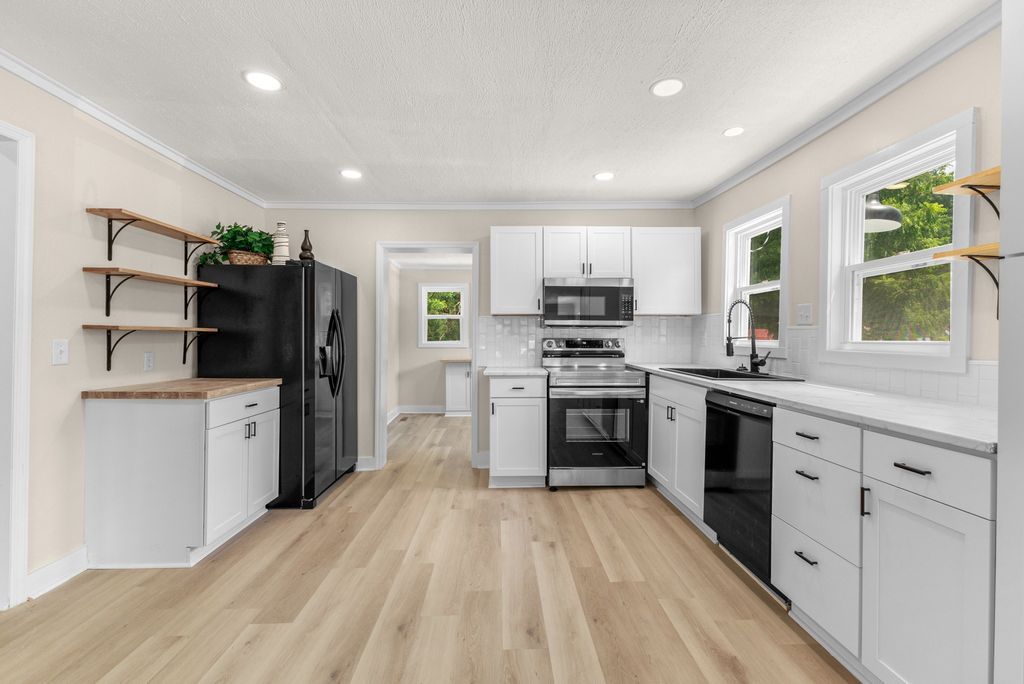 2594 Faulkner Springs Rd, McMinnville