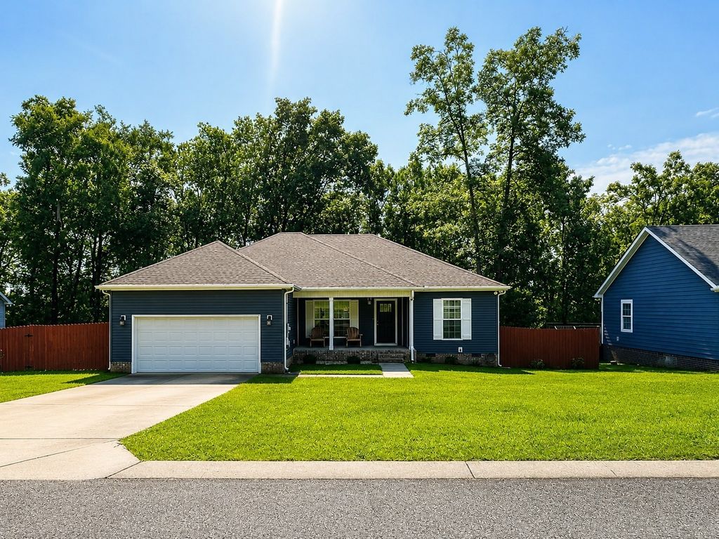 106 Doak St, Shelbyville