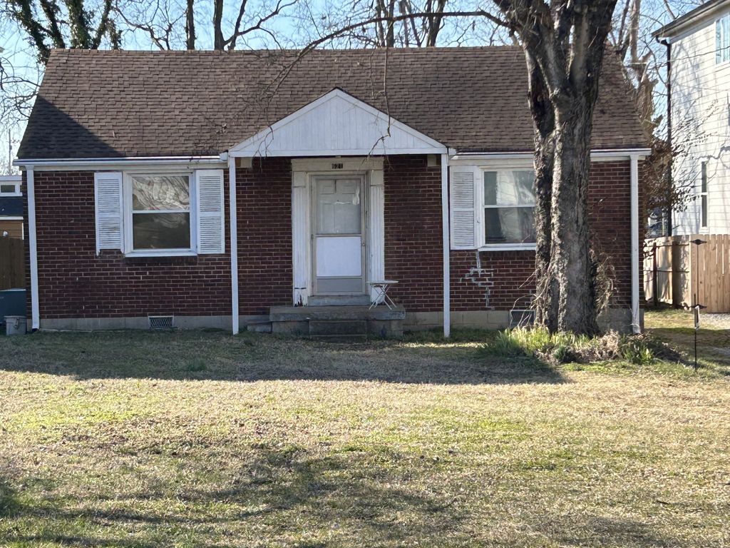 621 Eastboro Dr, Nashville