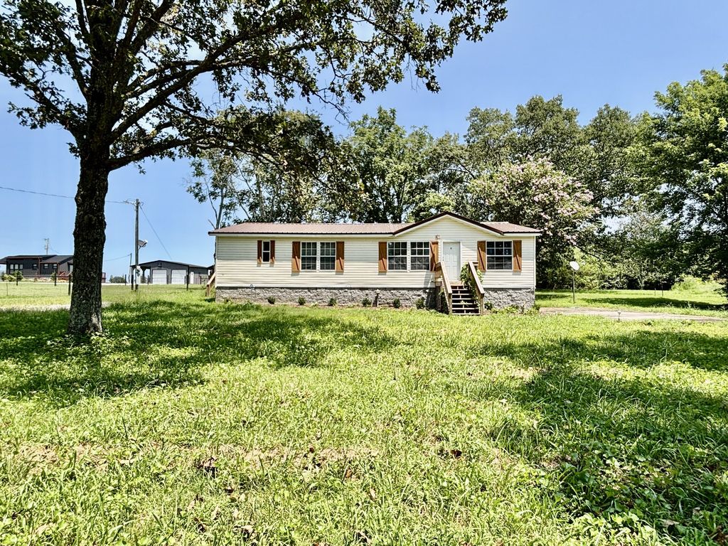 4816 Old Salem Lexie Rd, Belvidere