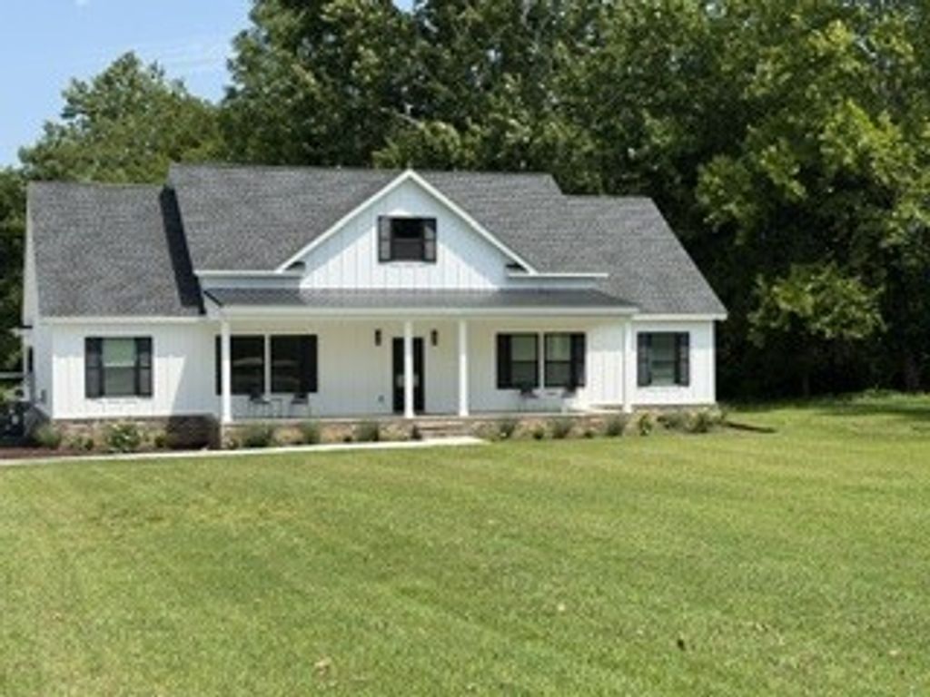 1736 Barker Rd, Columbia