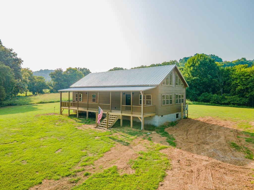 3247 Springplace Rd, Lewisburg