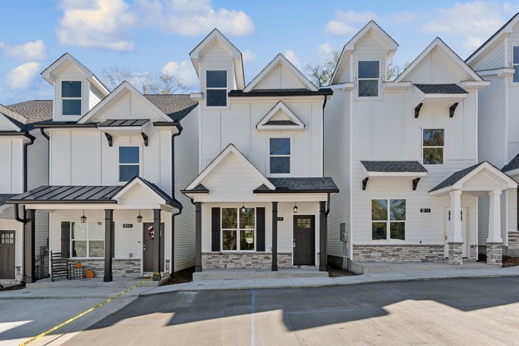 507 Highland Ct A8, Lebanon