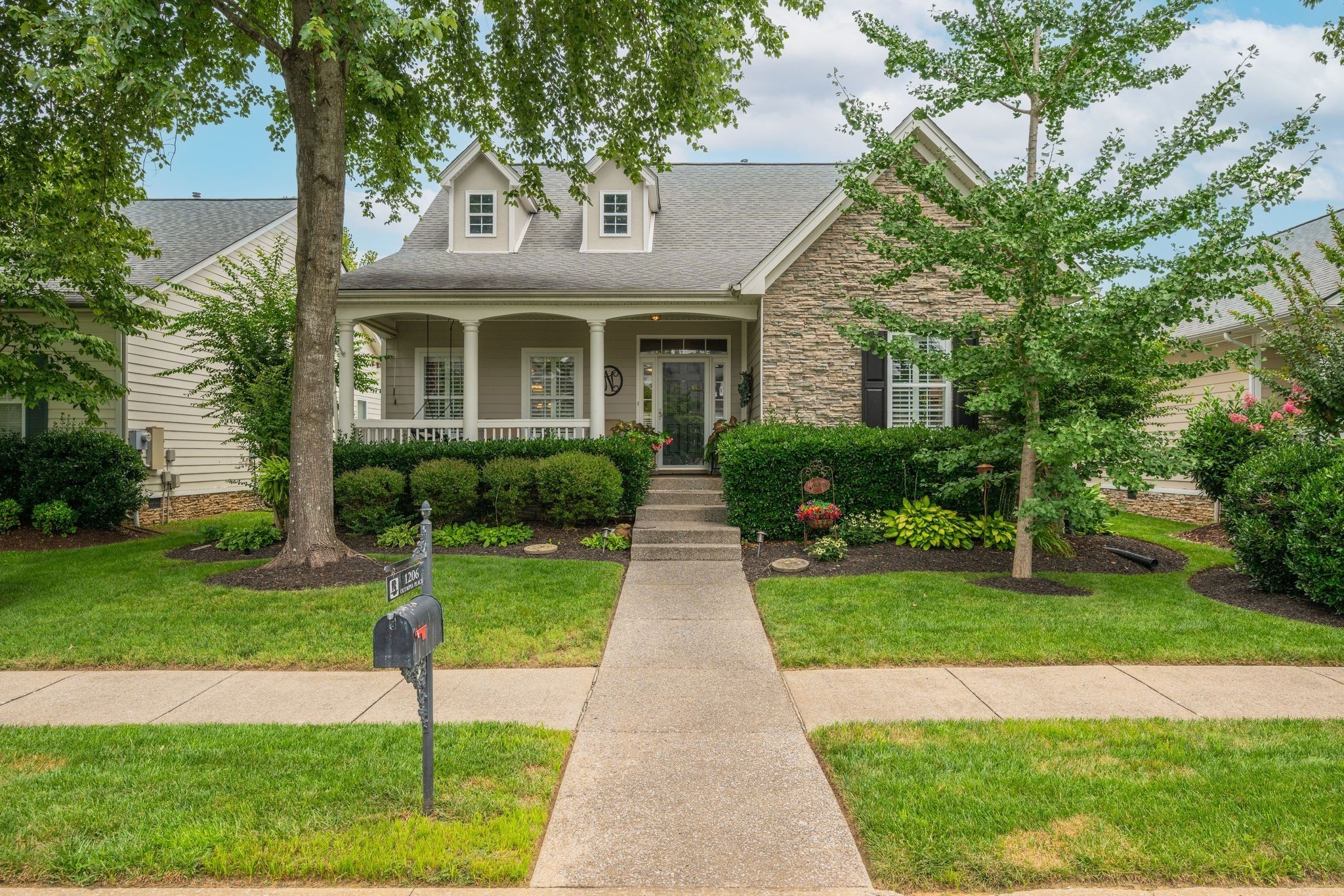 Franklin Real Estate - Residential for sale