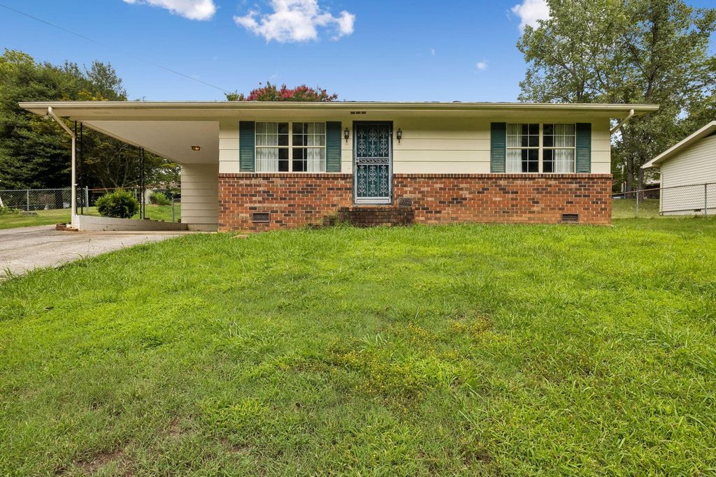 521 E Sunset Drive, Athens