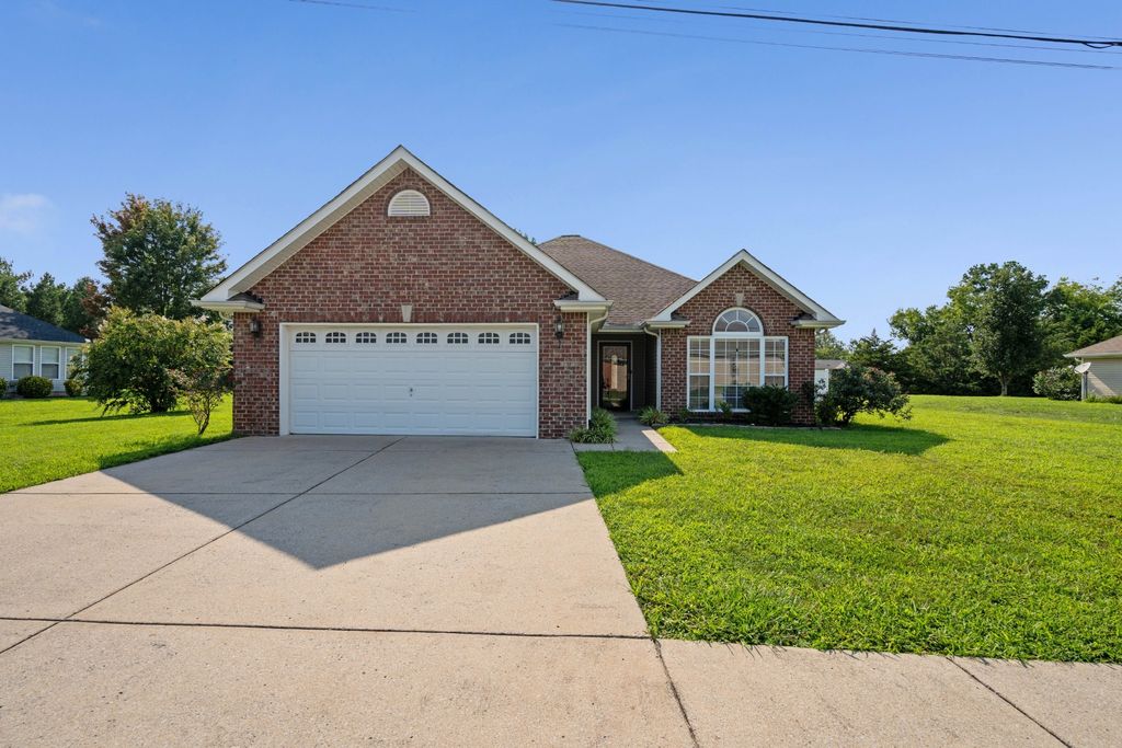 304 Providence Dr, Lebanon