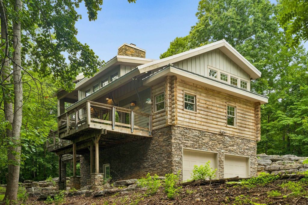 7910 Charlotte Pike, Nashville