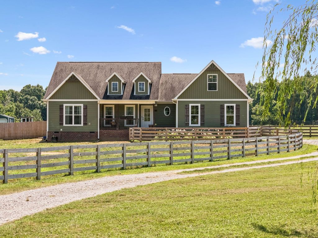 1546 Walls Rd, Lewisburg