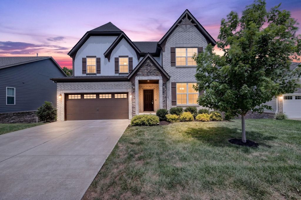 2020 Hedgelawn Dr, Lebanon