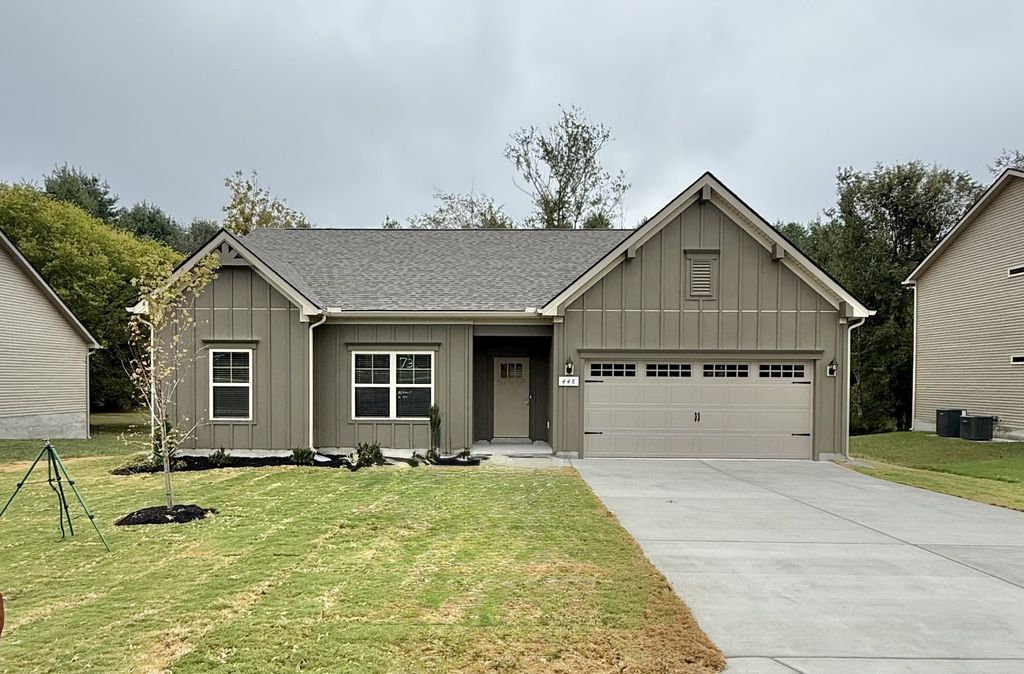 73 Country Circle, Manchester