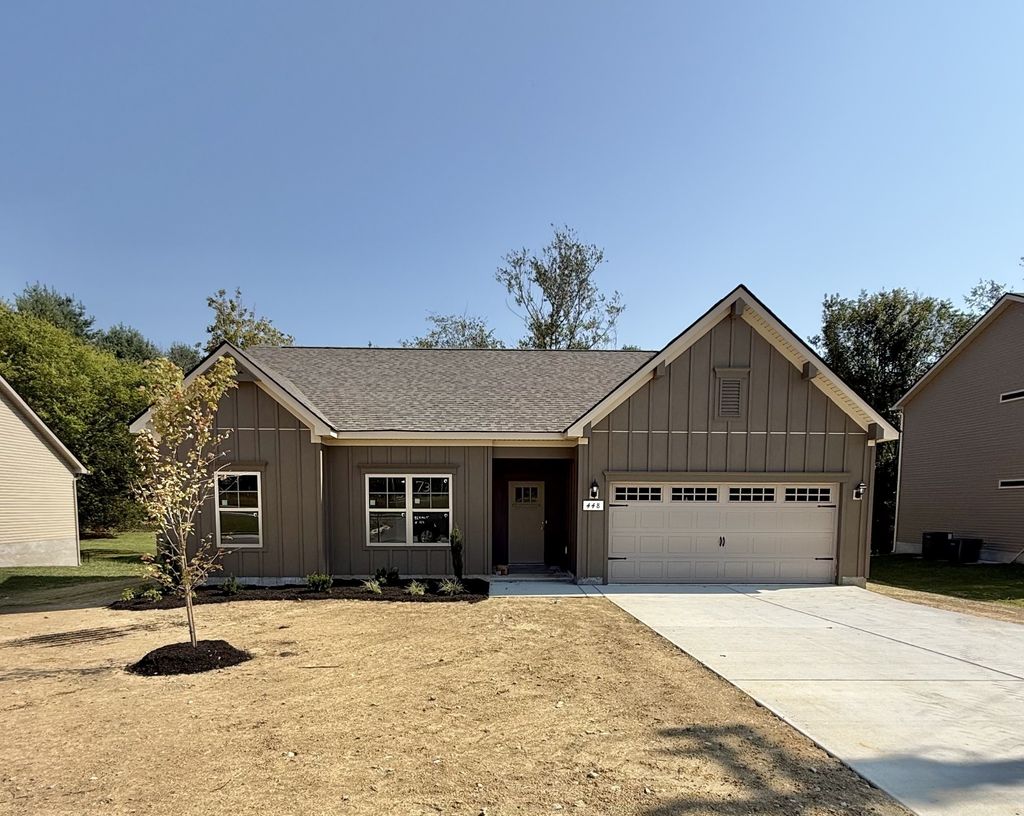 73 Country Circle, Manchester