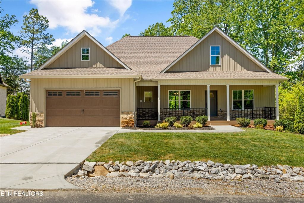257 Dudala Way, Loudon