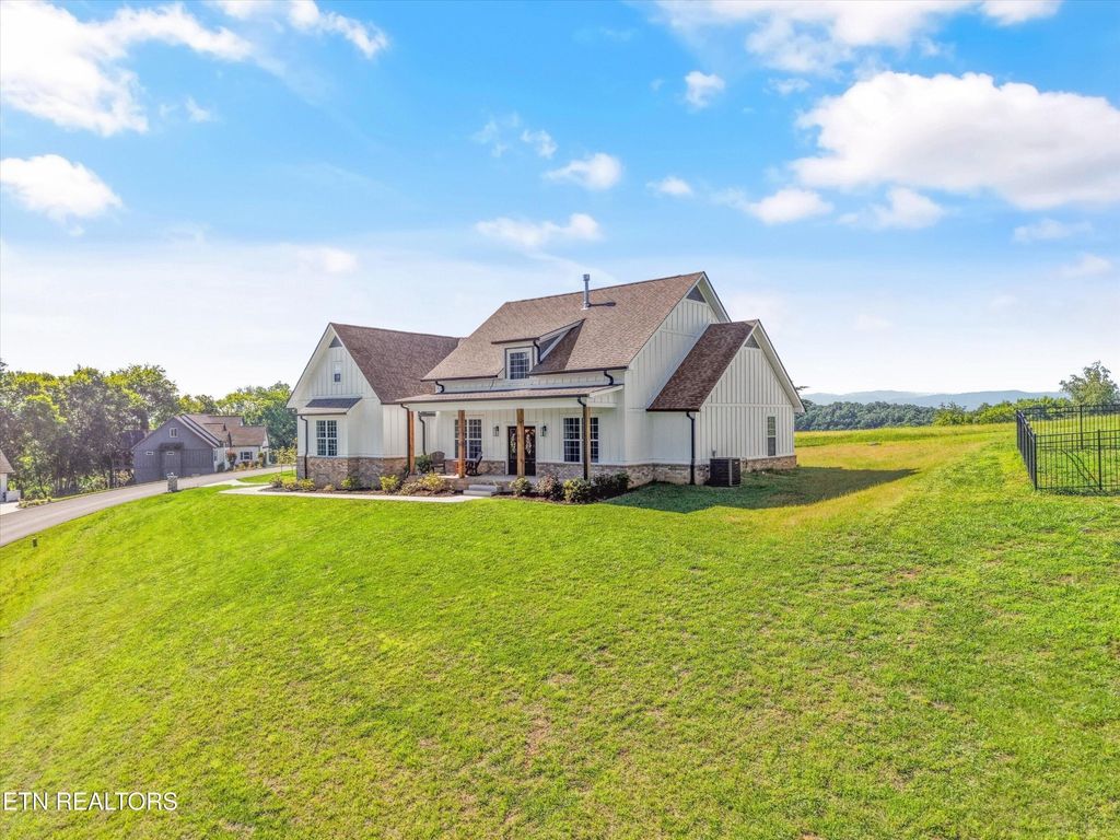 2609 Clyde Ed Rd, Kodak