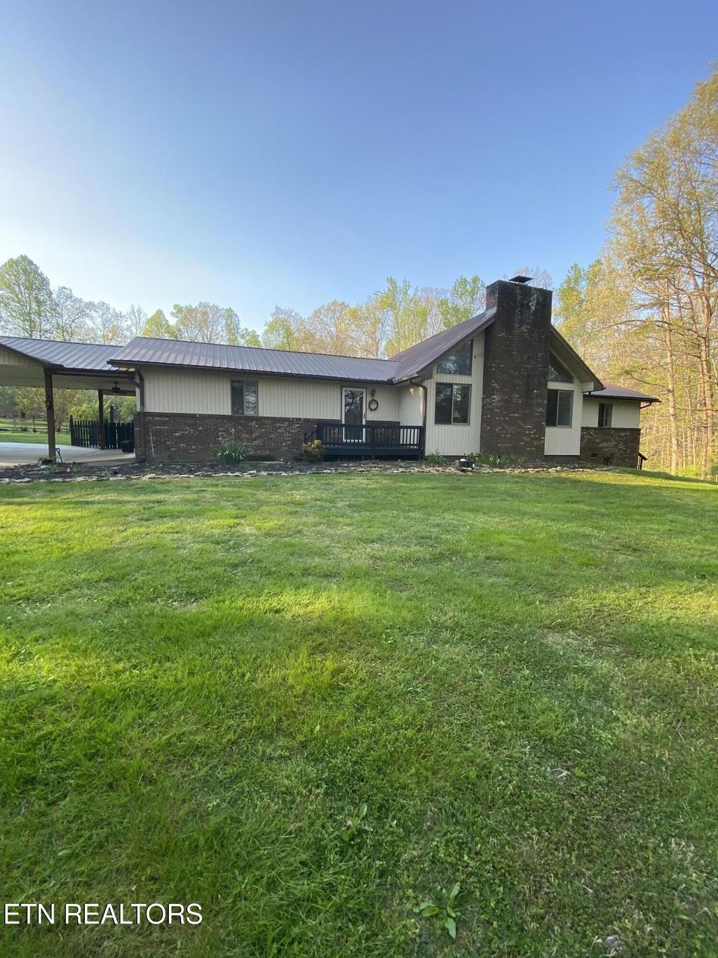 386 New Midway Rd, Kingston