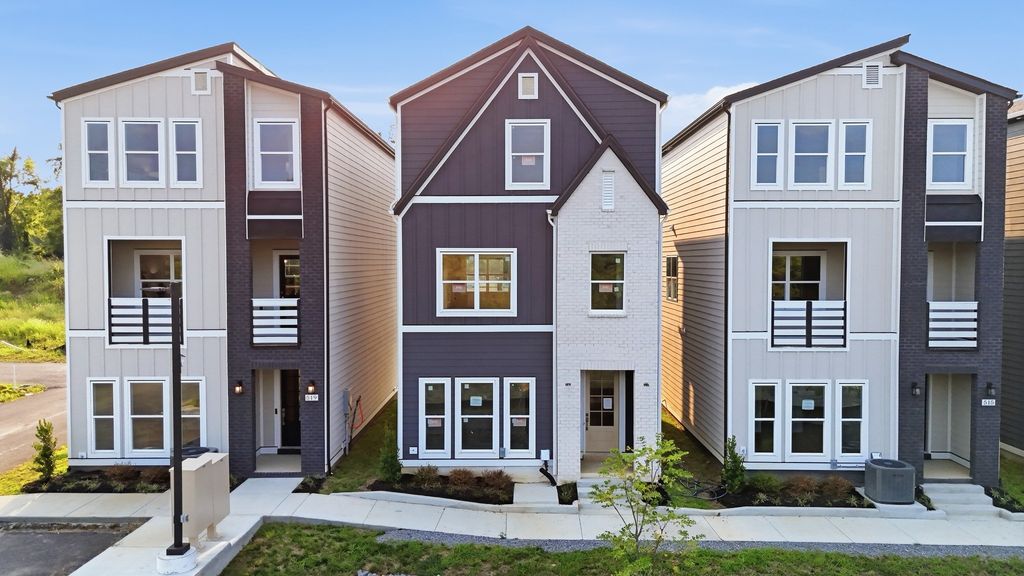 517 Kalman Ln, Madison