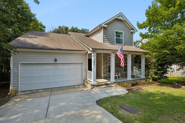 321 Deep Woods Cir, Nashville