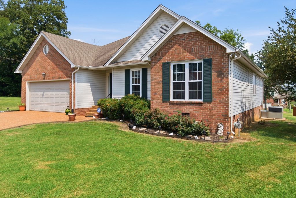 3512 Pinwheel Dr, Antioch