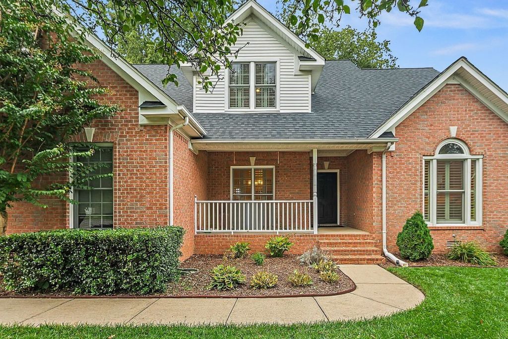 219 Savannah Rdg, Murfreesboro