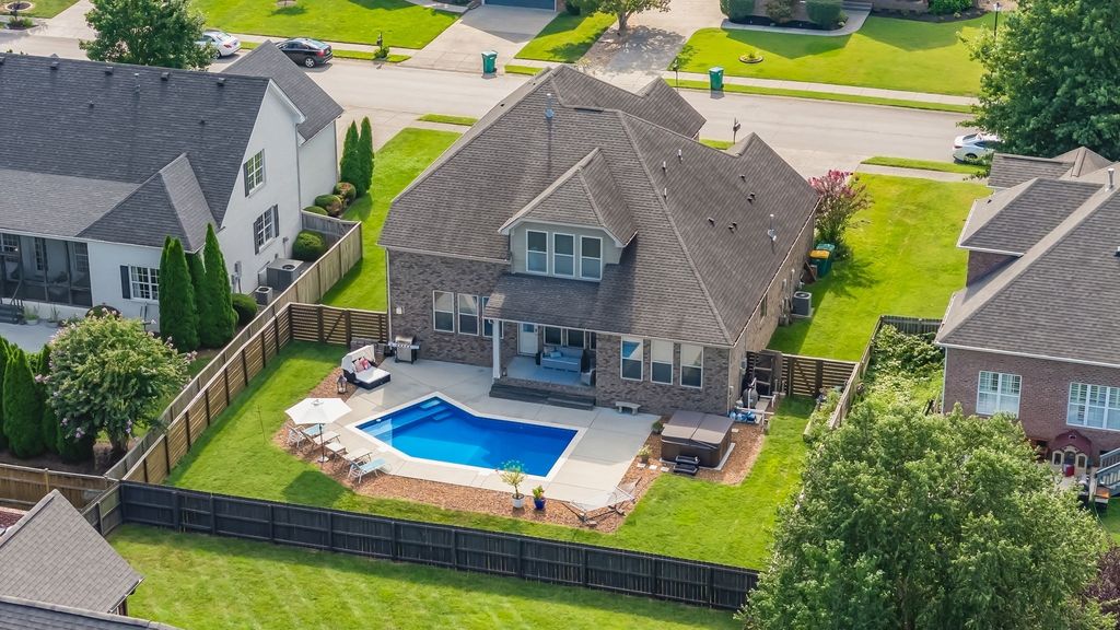 1023 Brixworth Dr, Thompsons Station