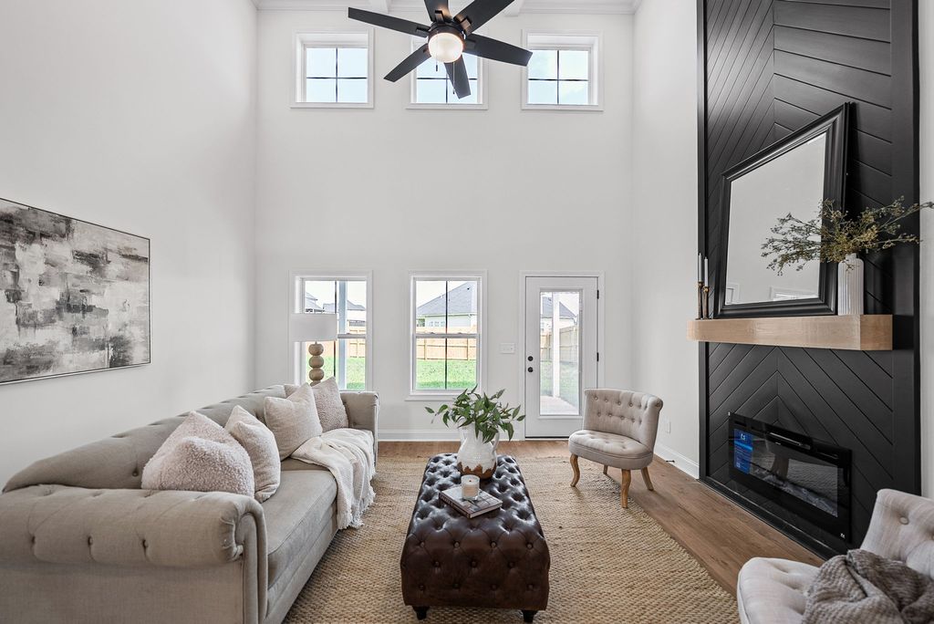301 Kildeer Dr, Clarksville