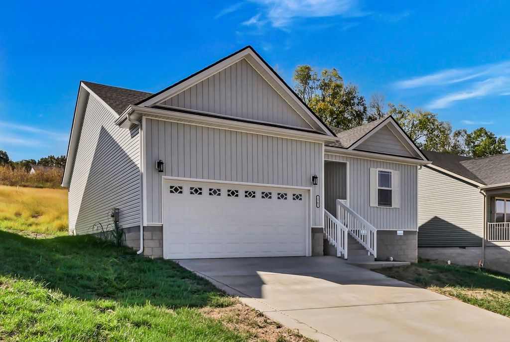 1162 Tybee Dr, Clarksville