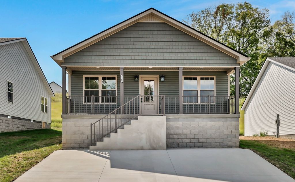 1166 Tybee Dr, Clarksville