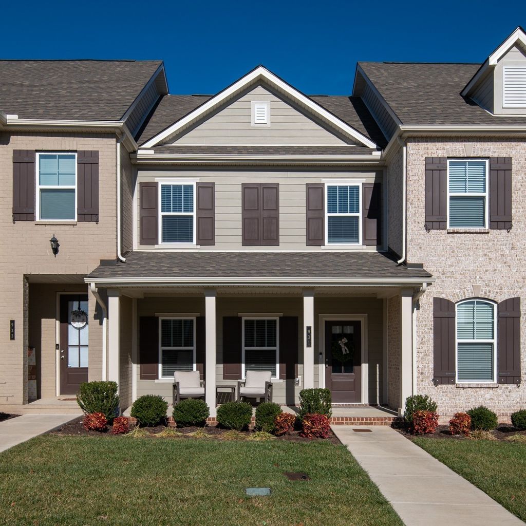 931 Nance Ln, Lebanon