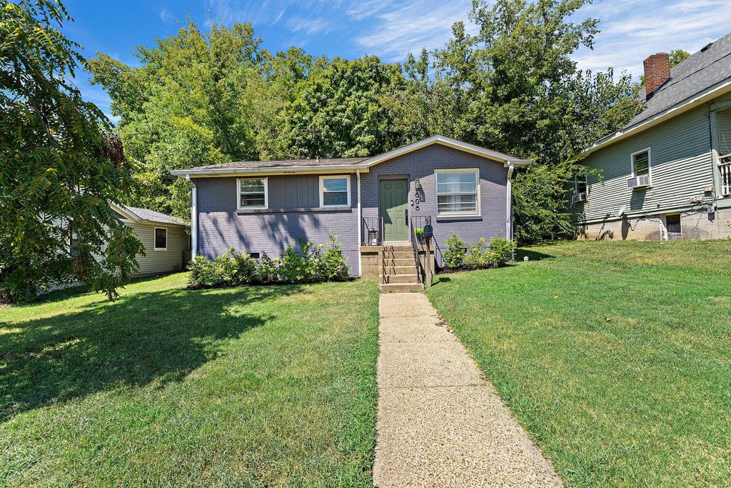 608 S 11th St, Nashville