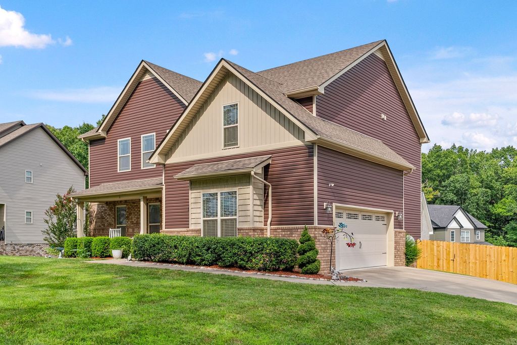 101 Brumfield Ct, Clarksville