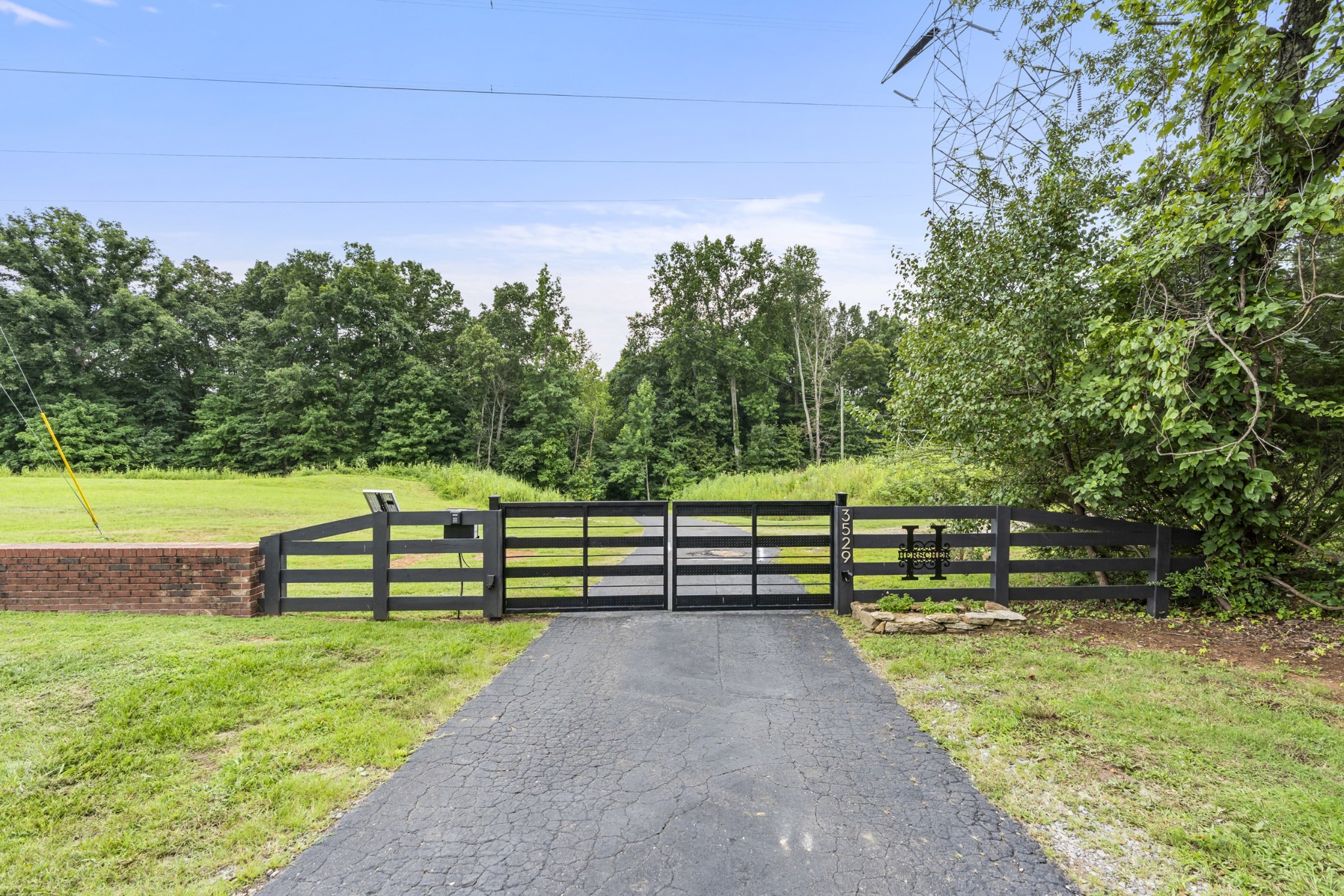 Photo for MLS 3319281 in 3529 Southwark Dr Springfield, TN - 37172