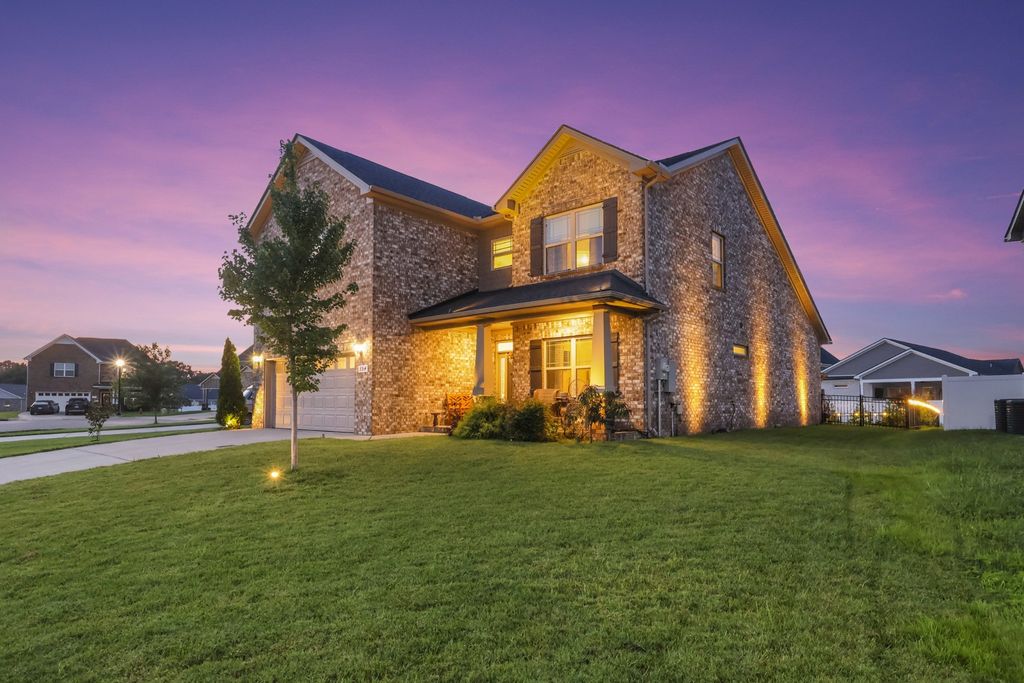 354 Moccasin Trl, Spring Hill