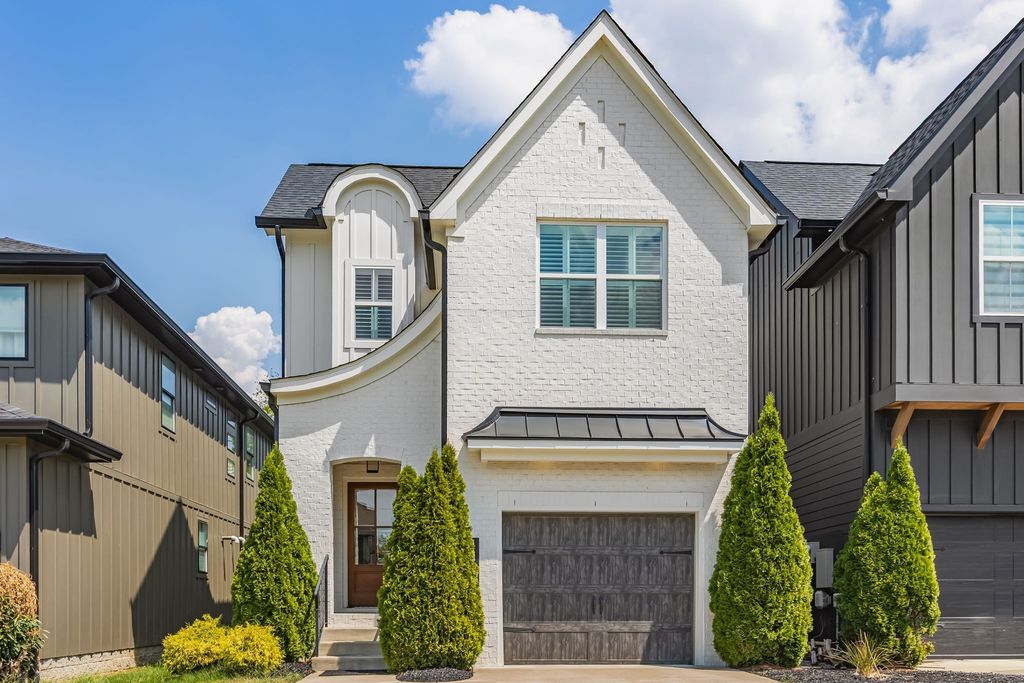 418b W Bend Dr, Nashville