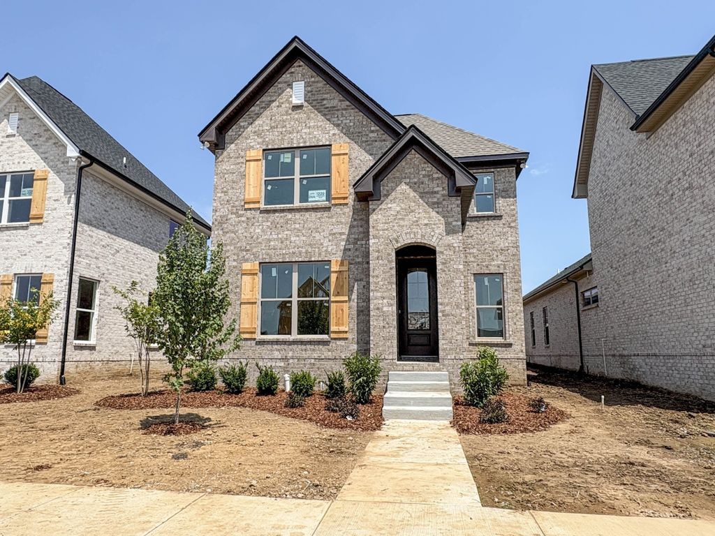 1220 Kennesaw Blvd, Gallatin