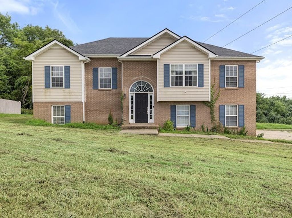 231 Harold Dr, Clarksville