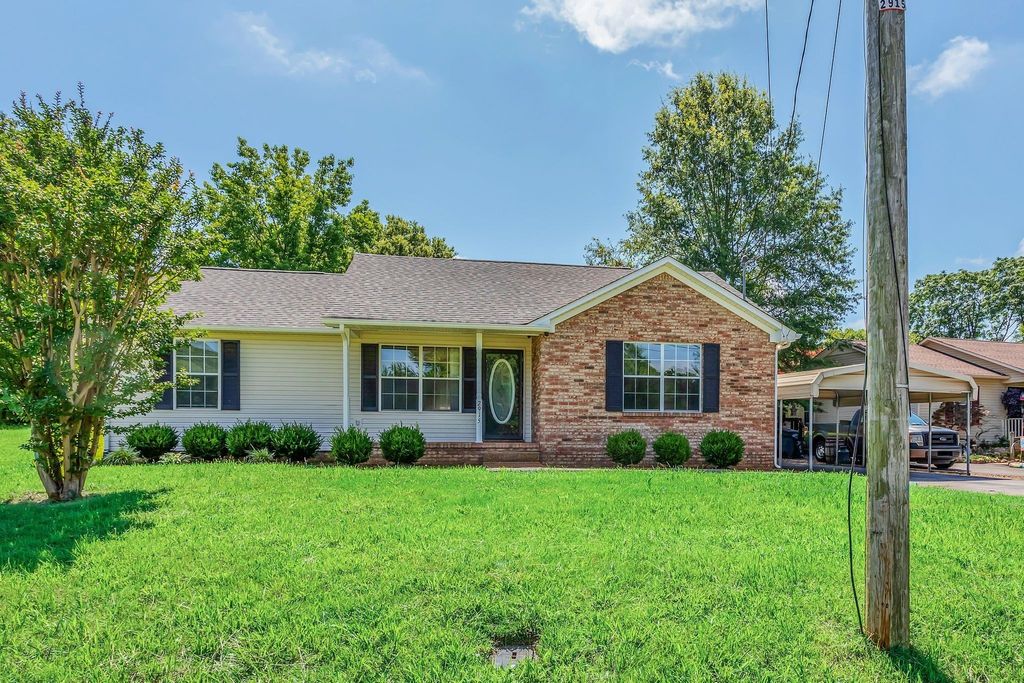 2915 Campbellsville Pike, Columbia
