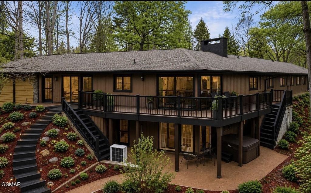 150 Hollow Road, Cosby