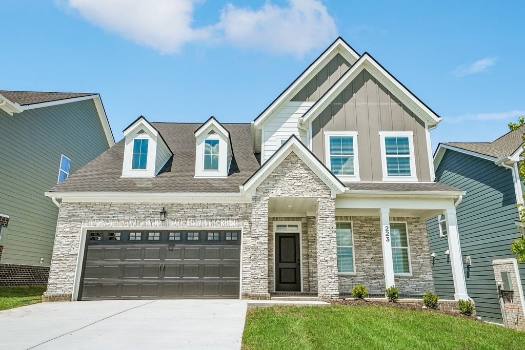 223 Jasmine Way, La Vergne