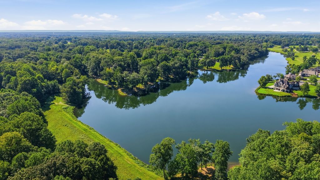 110 Point Cir, Tullahoma