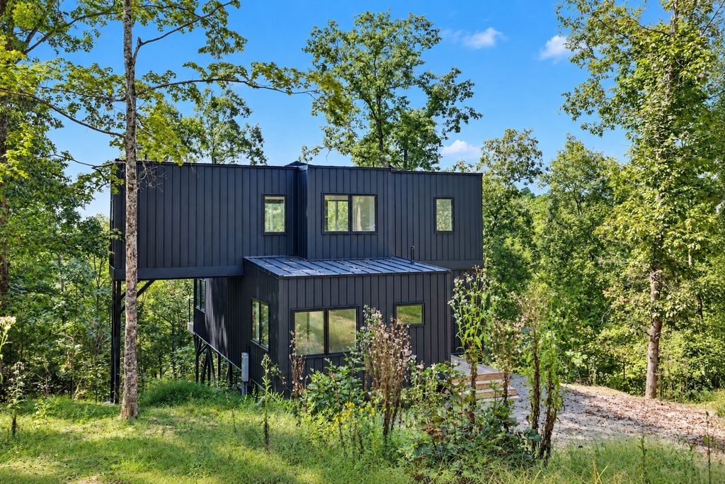 551 Soft Ridge Rd, Celina