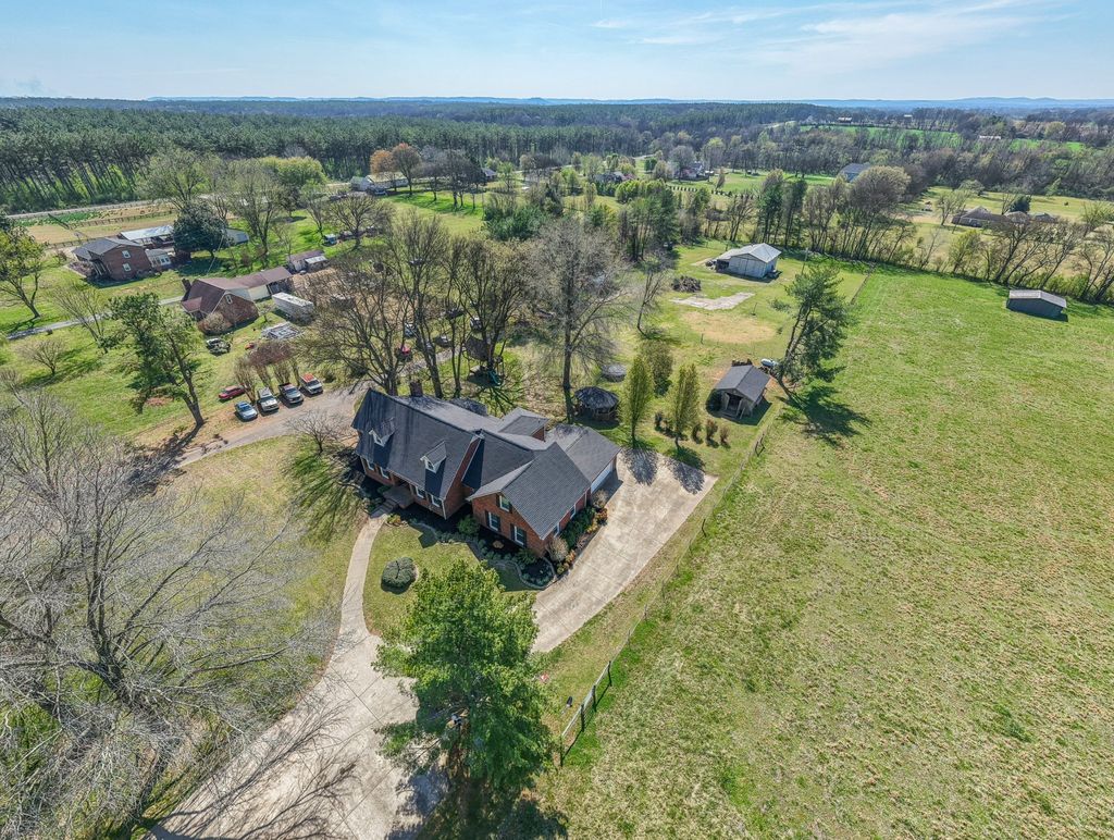 2685 Hampshire Pike, Columbia