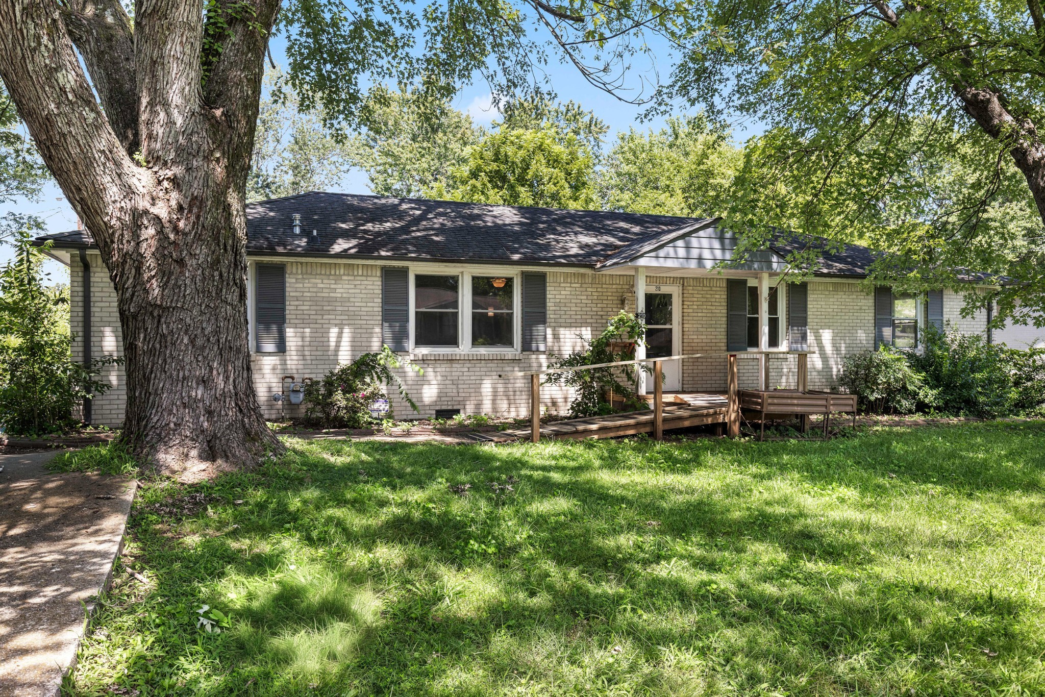 Photo of Listing #3320212