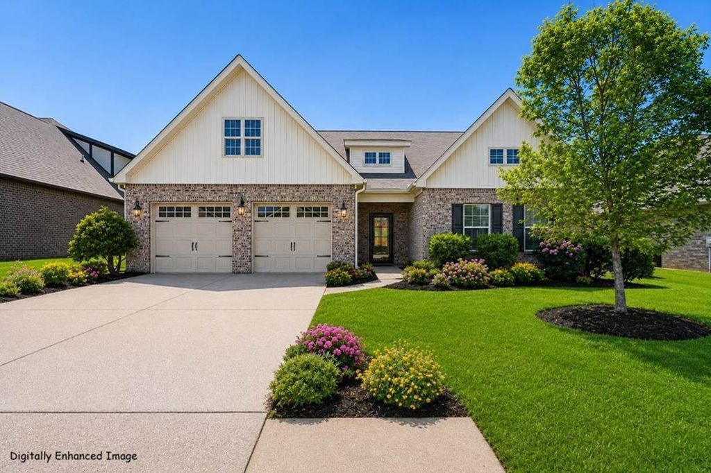 168 Meandering Dr, Lebanon