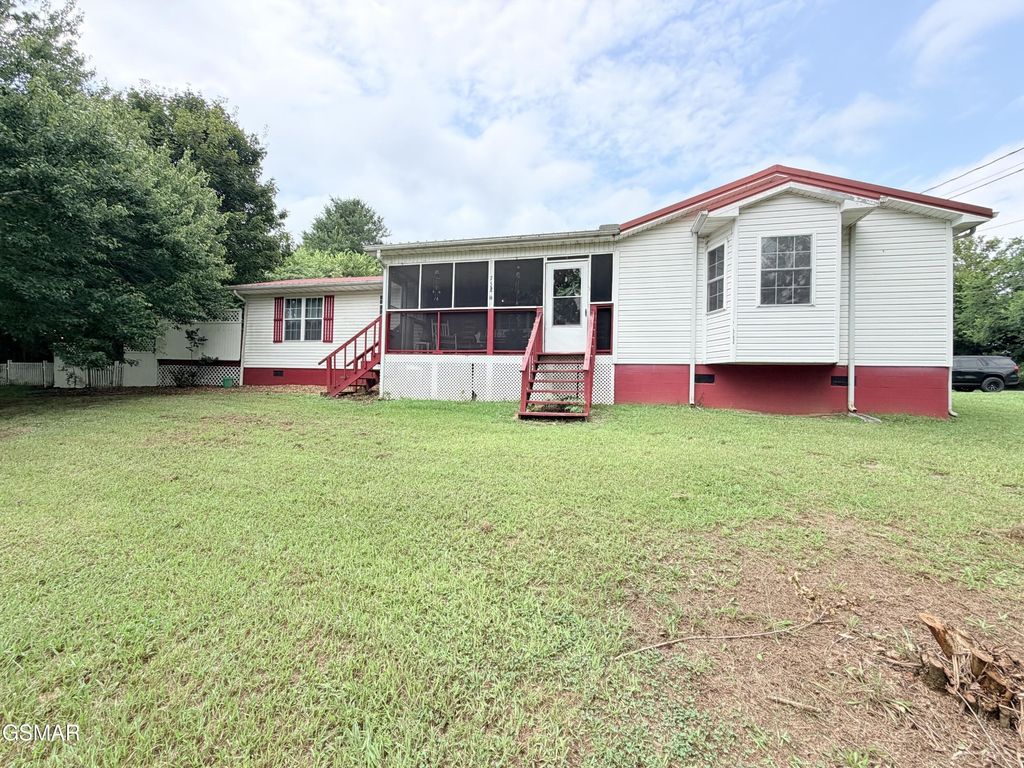 752 Warford, Newport