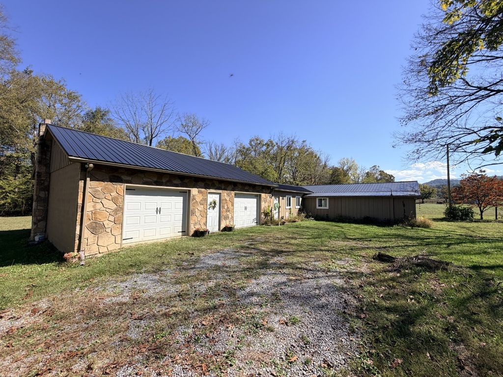 675 Catnip Road, Del Rio