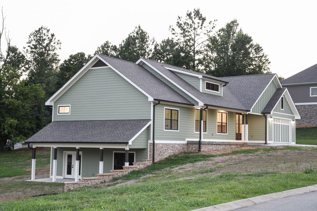 135 Blue Sky Drive, Dayton